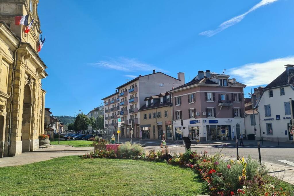 Le P'Tit Saint-Pierre - Centre Ville - Parking Pontarlier Exterior photo